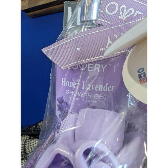 NEW 7 PC Lovery Honey Lavendar Bath Set - Picture 6 of 9